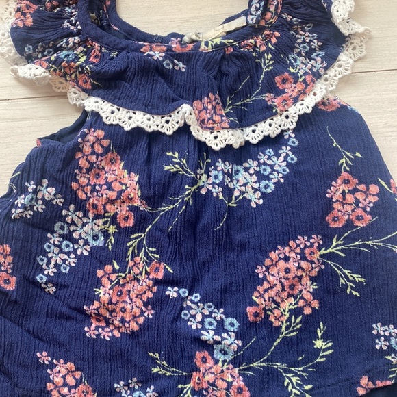 Jessica Simpson Baby floral top and legging set 6-9 months - Picture 2 of 3